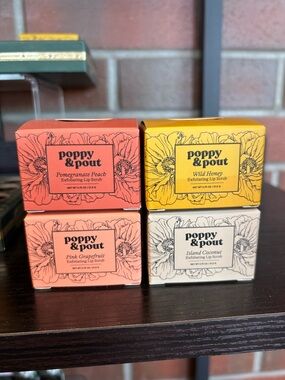Poppy & Pout Exfoliating Lip Scrub lot of 4 new in box